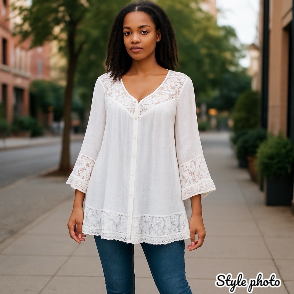 Zac & Rachel White Blouse Lace Accent Comfortable Elegant Top